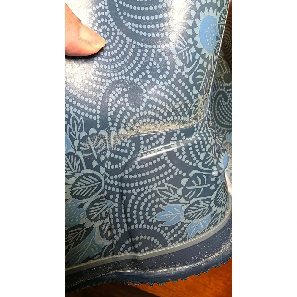 Bogs Women's Waterproof Lace-Up Rain Boots With Floral Pattern‎ Size 8